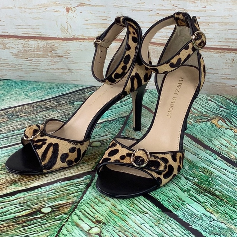 DWS3 - Audrey Brooke Abbobbily Leopard Pr. Cow Hair Heels - 6.5